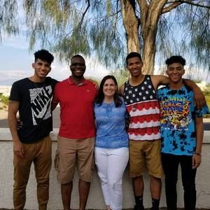 Meet your Posher, Lamont